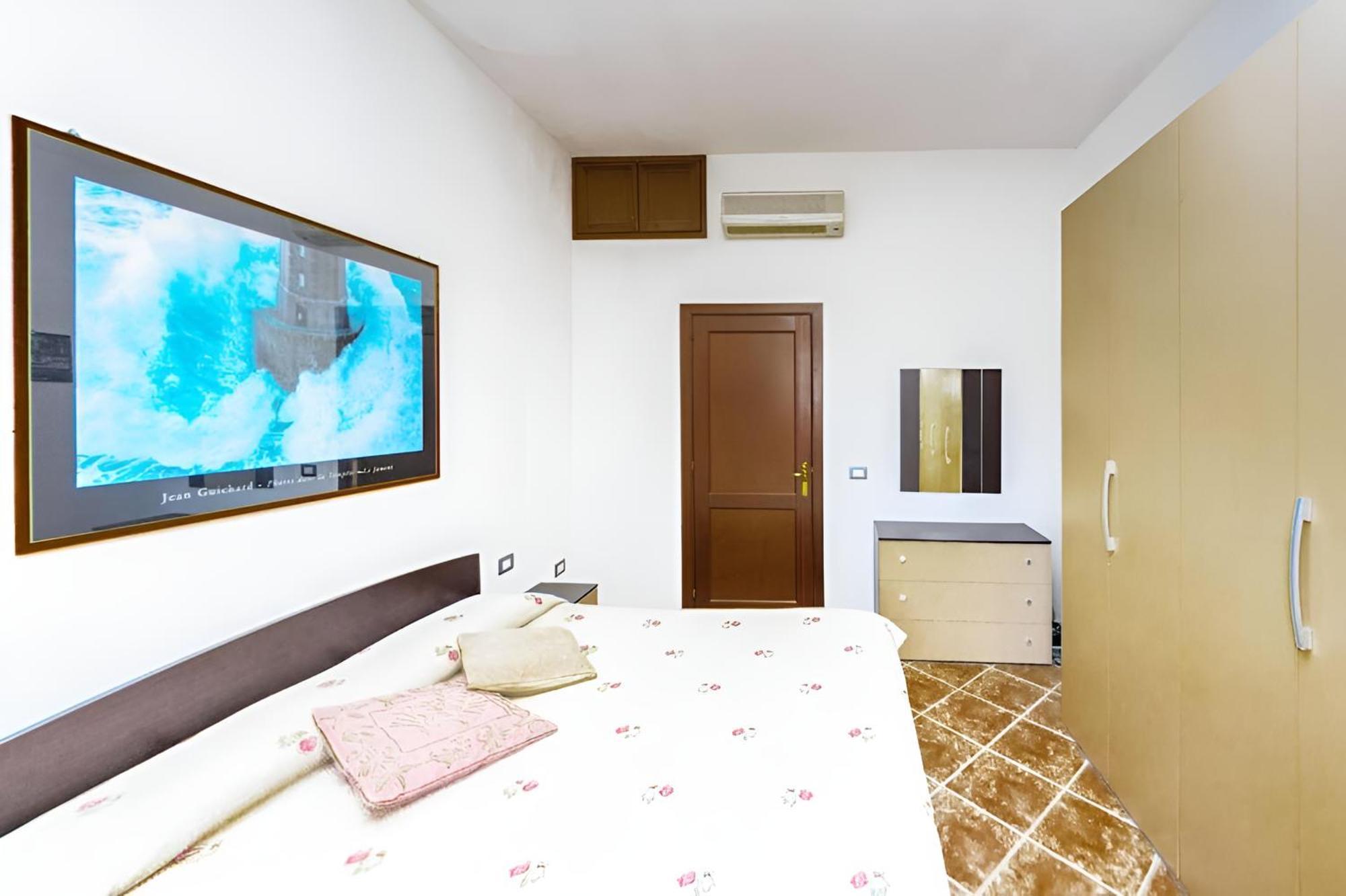 Splendido Appartamento In Pieno Centro Dell'Isola La Maddalena  Dış mekan fotoğraf